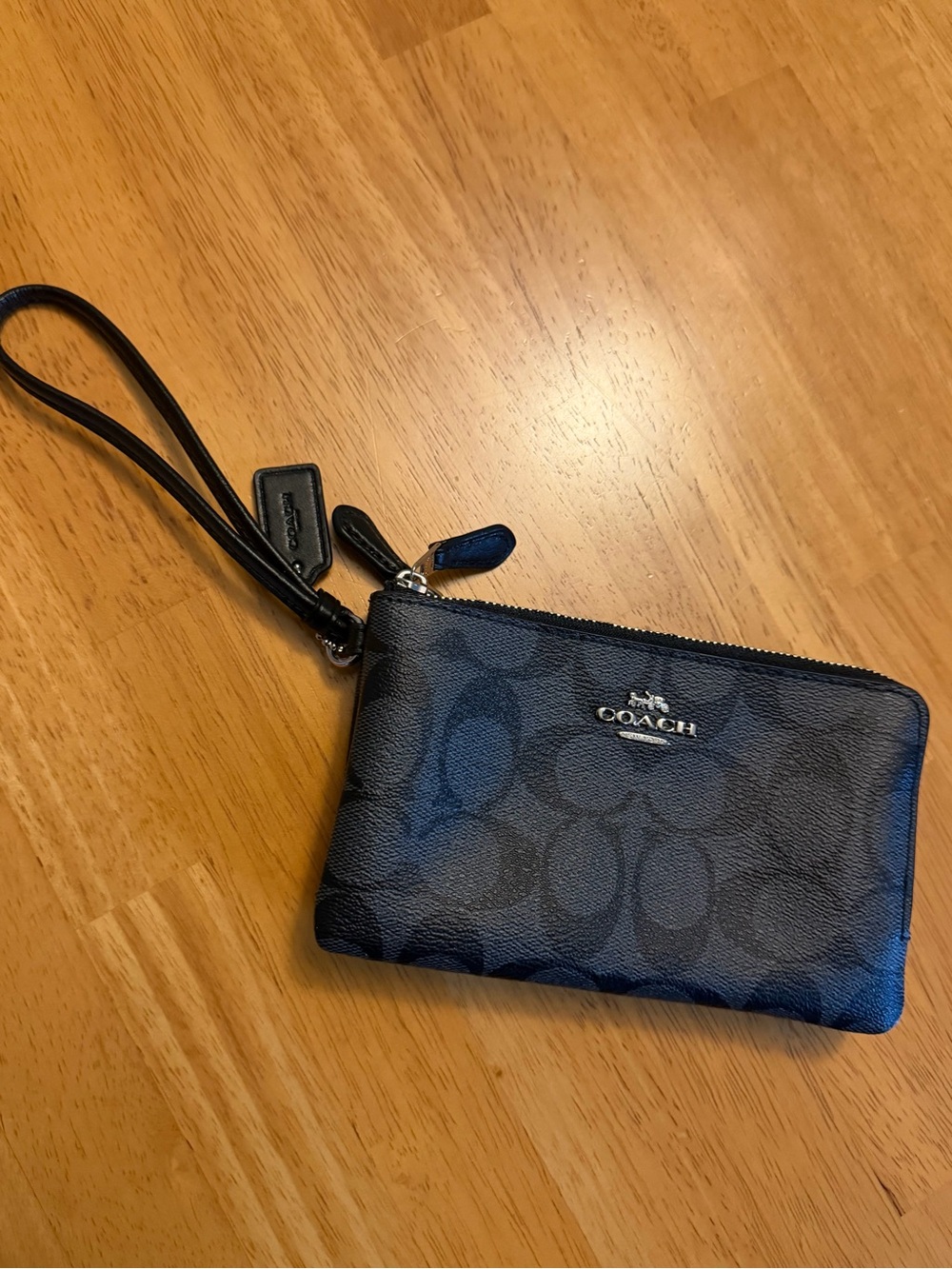 COACH Signature Wristlet Pouch in Black/Blue